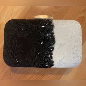 Tadashi Shoji Black & White Beaded Lace Evening Clutch w/ Removable Chain